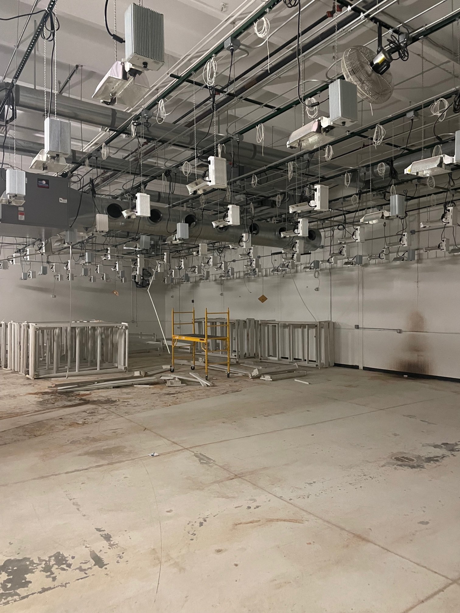 Overhead equipment mounts and irrigation drops